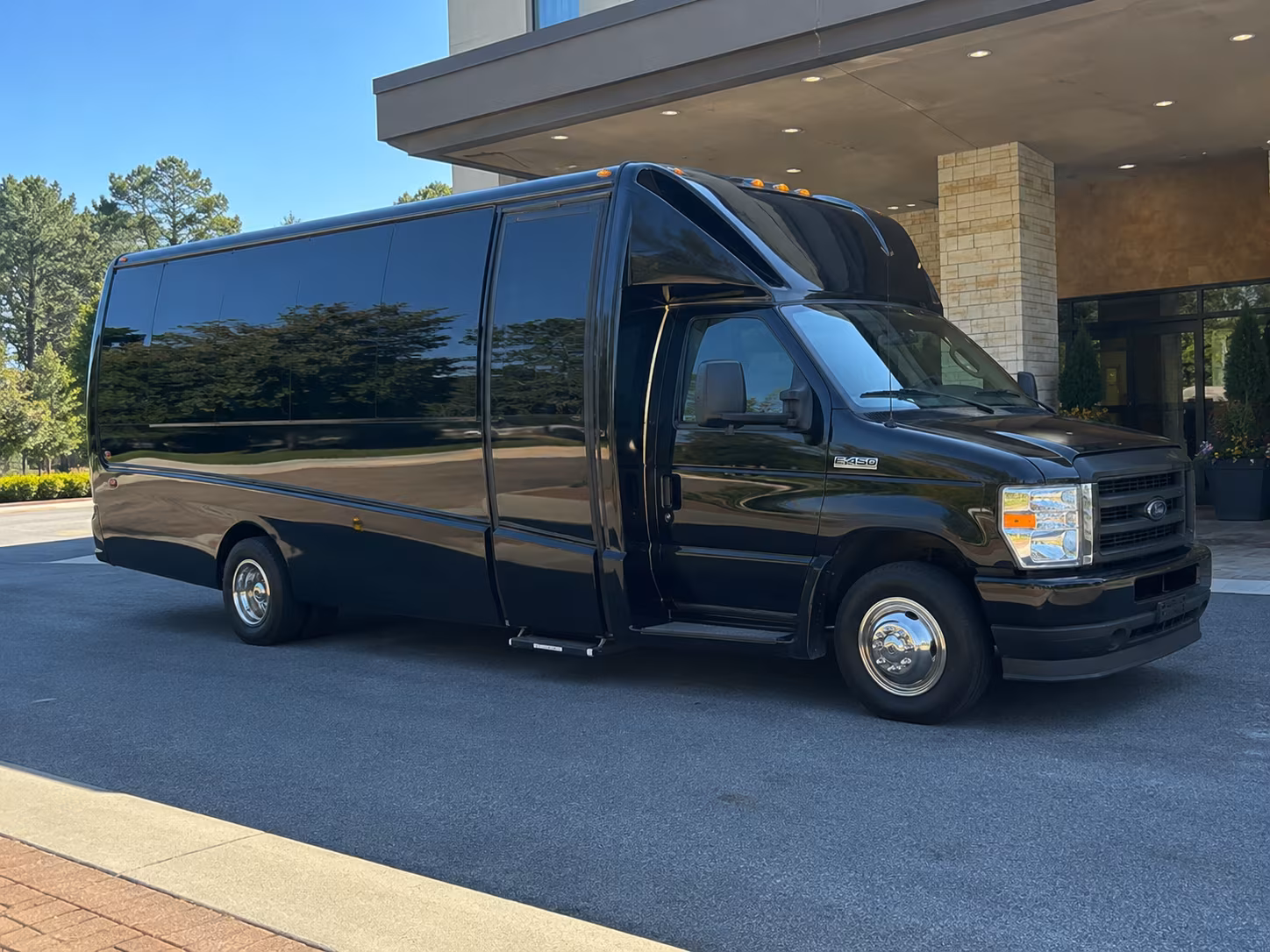 concert bus rentals for groups heading into new york city