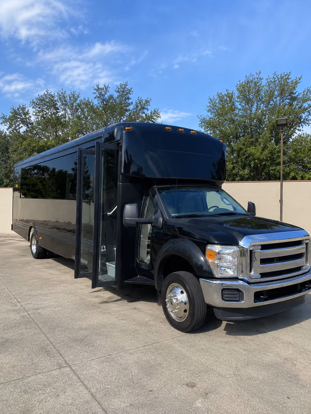 irvington 20 passenger party bus