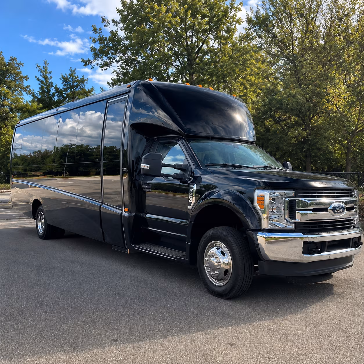 minibus rentals for irvington enrichment and small group field trips